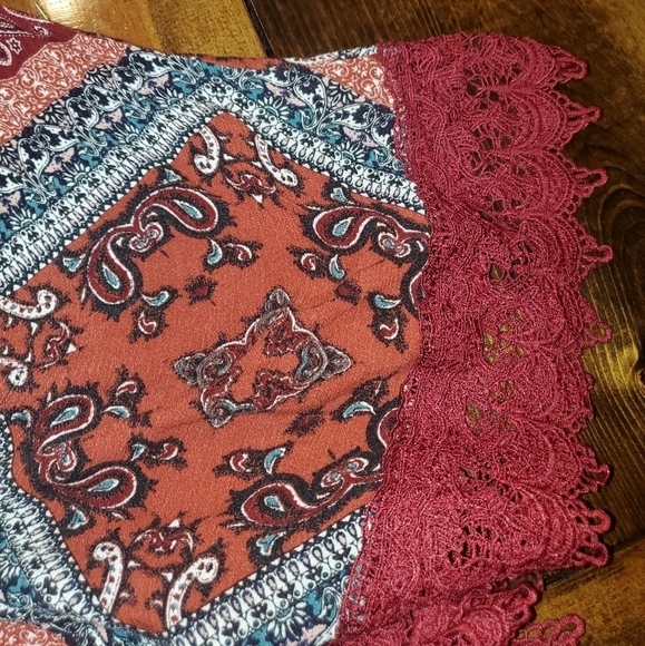 𝅺Charlotte Russe Fringe side top XS - Picture 10 of 11